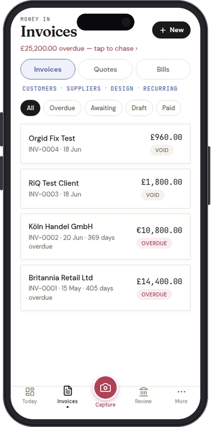 IQ Books app: the invoices list
